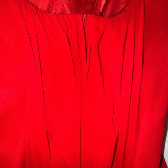 Faviana red long formal sweetheart gown ruched with cape train size 4 - Picture 12 of 14